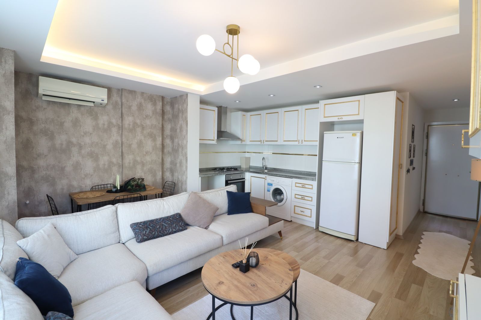 LİMAN MAHALLESİNDE 1+1 EŞYALI SATILIK DAİRE