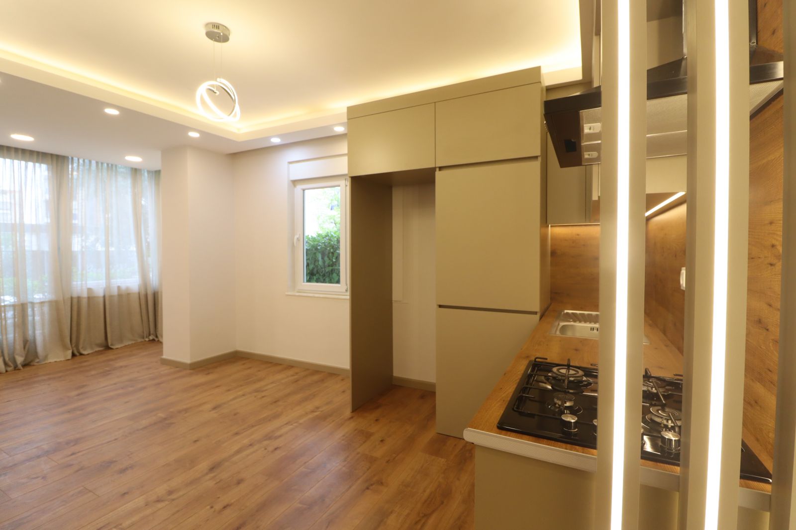 HURMA MAHALLESİ'NDE SİTE İÇİ 1+1 SATILIK DAİRE